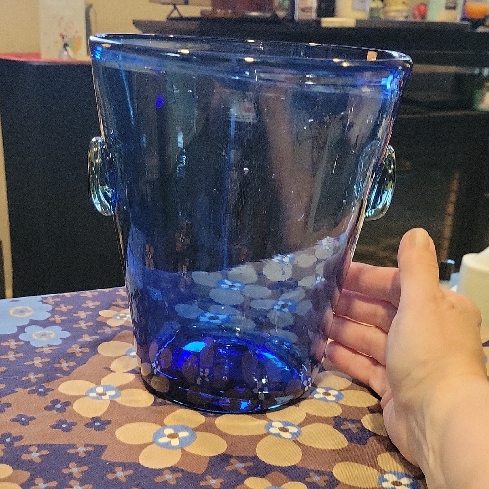 Crate&Barrel Deep Blue Glassware Ice Bucket, EUC